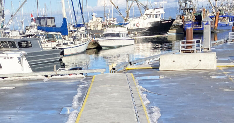 Concrete Float Connection